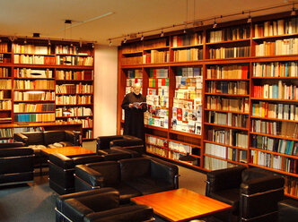Ehem. Institutsbibliothek oeki2
